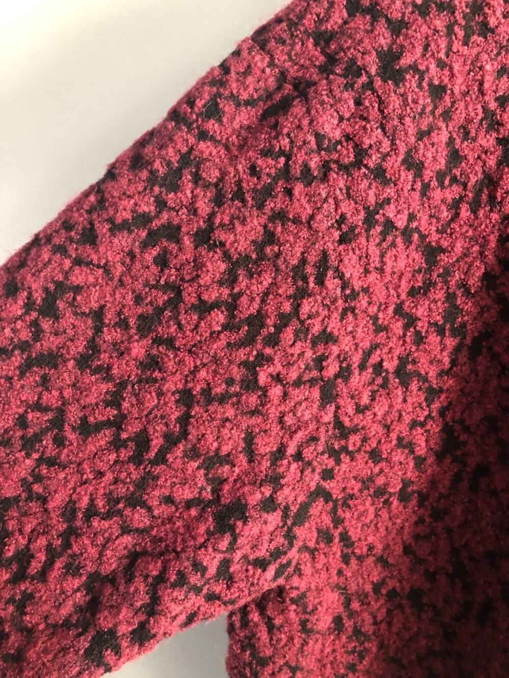 Simons Men's Sweater - Picture 4 of 7